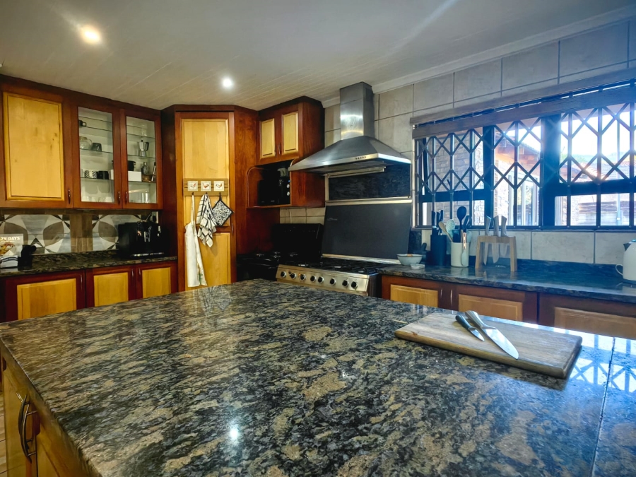 4 Bedroom Property for Sale in Olifantsnek North West